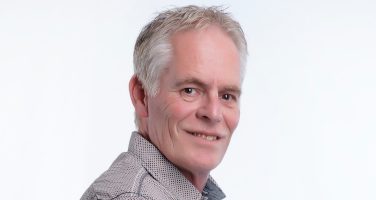 Rudi Aalders, ing&eacute;nieur commercial SAV chez Hosokawa Micron aux Pays-Bas.