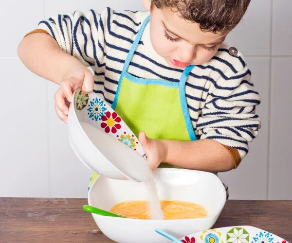 Mélange de poudres avec des liquides