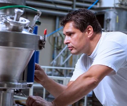 Surprises lors de la mise à l’échelle : succès en laboratoire ≠ succès en production